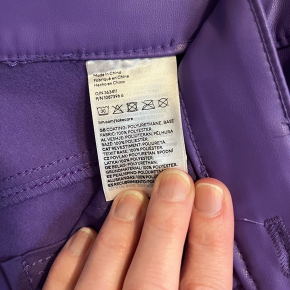 Purple pleather pants - Picture 3 of 5